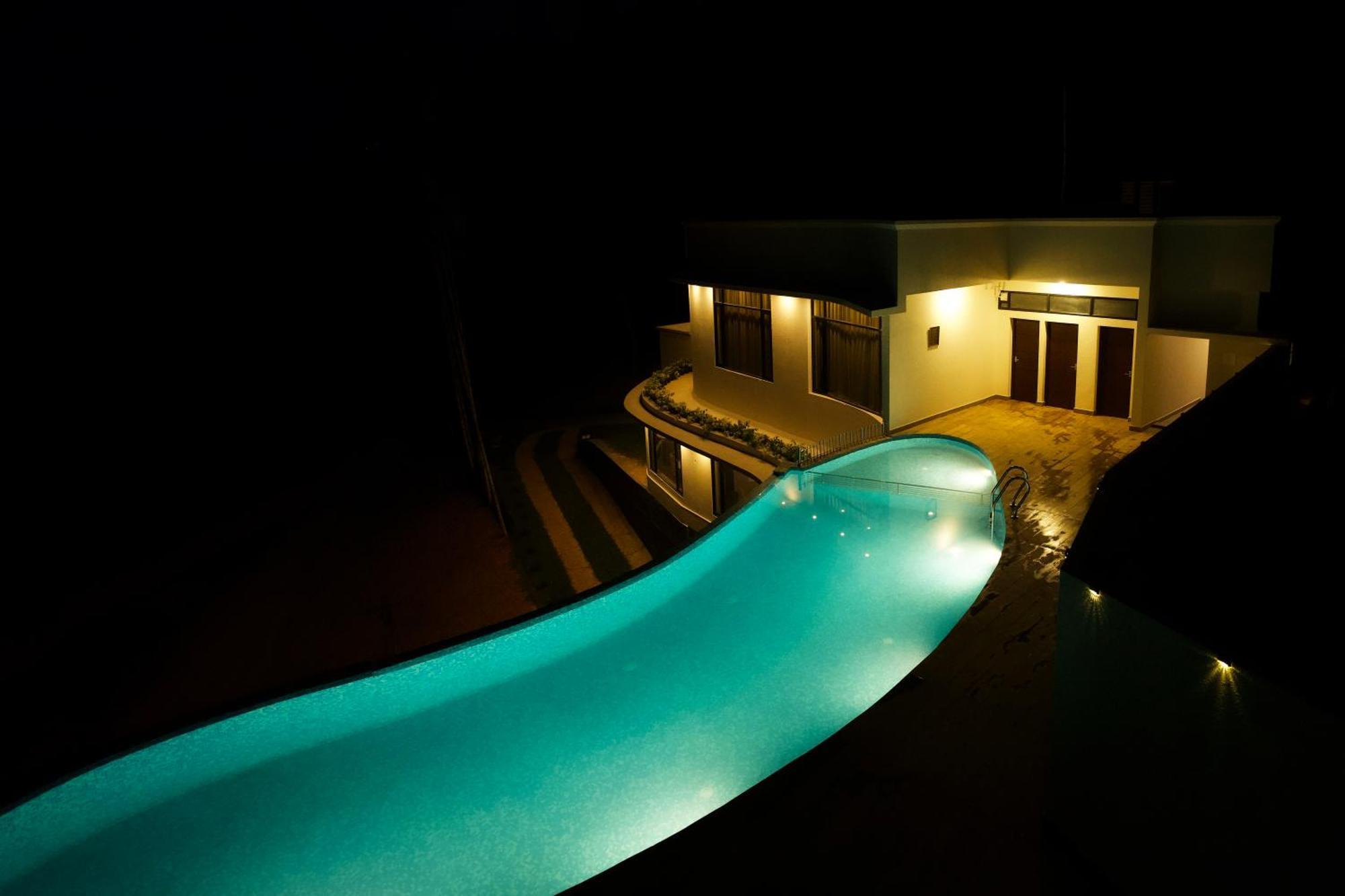 Serene Aqua Hills Kozhikode Hotel Mennanyam Luaran gambar