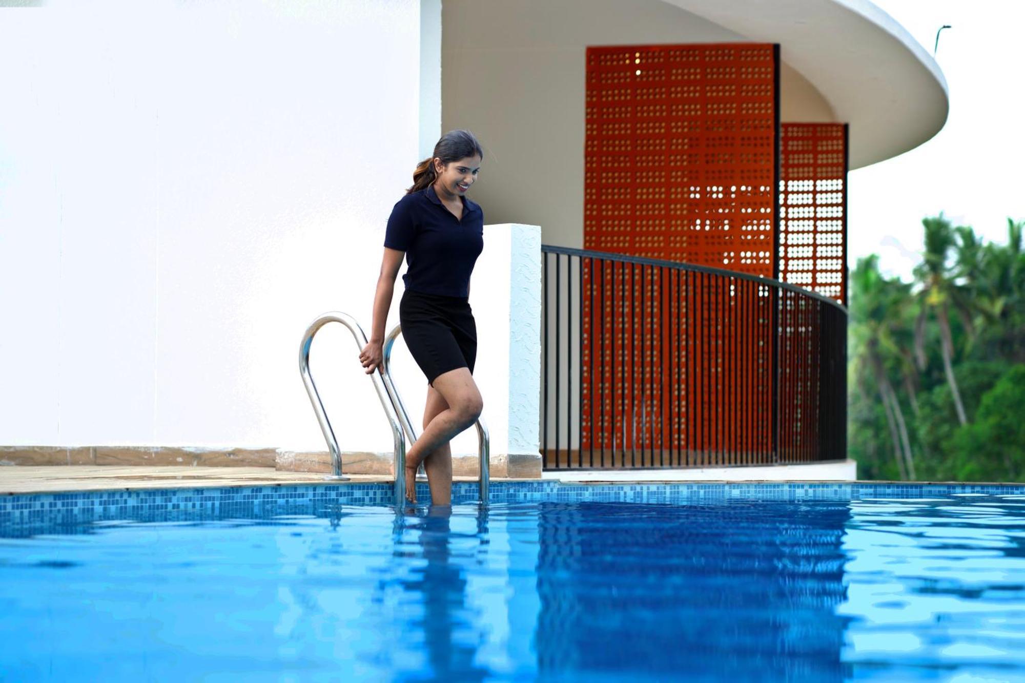 Serene Aqua Hills Kozhikode Hotel Mennanyam Luaran gambar